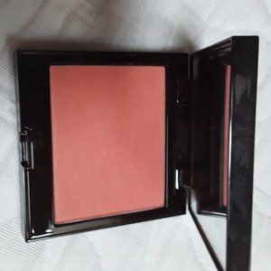 Laura Mercier Peach Blush Powder